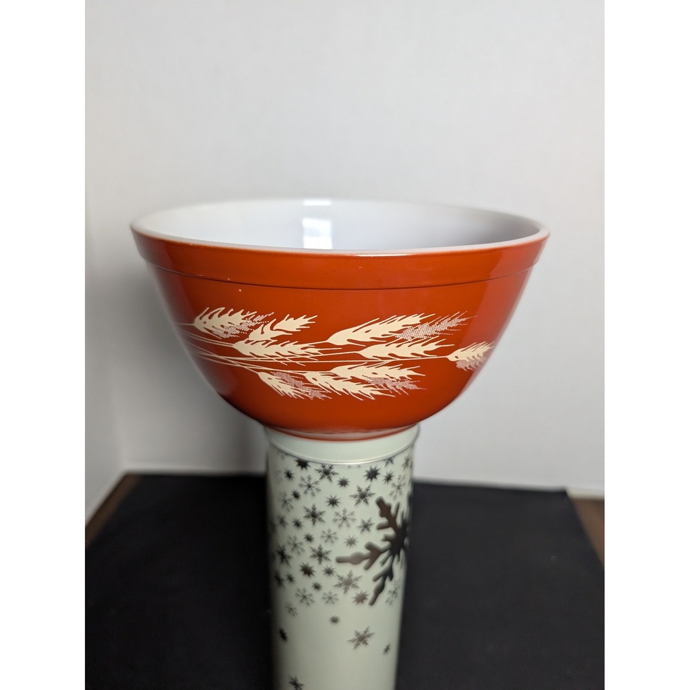 Pyrex Autumn Harvest Wheat 402 Mixing Bowl 1.5 QT
